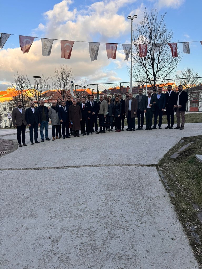 cev_bir's tweet photo. Bugün gerçekleşen ÇEV-BİR Olağan Seçimli Genel Kurulu ile yeni bir döneme daha başlamanın mutluluğu içindeyiz. Sektör paydaşlarımızla, gücümüze güç katarak ve bu defa daha büyük hedeflerle “birlikte ve daha güçlüyüz”. Emeği geçen ve destek olan herkese teşekkür ederiz. https://t.co/50IVXXfMbC