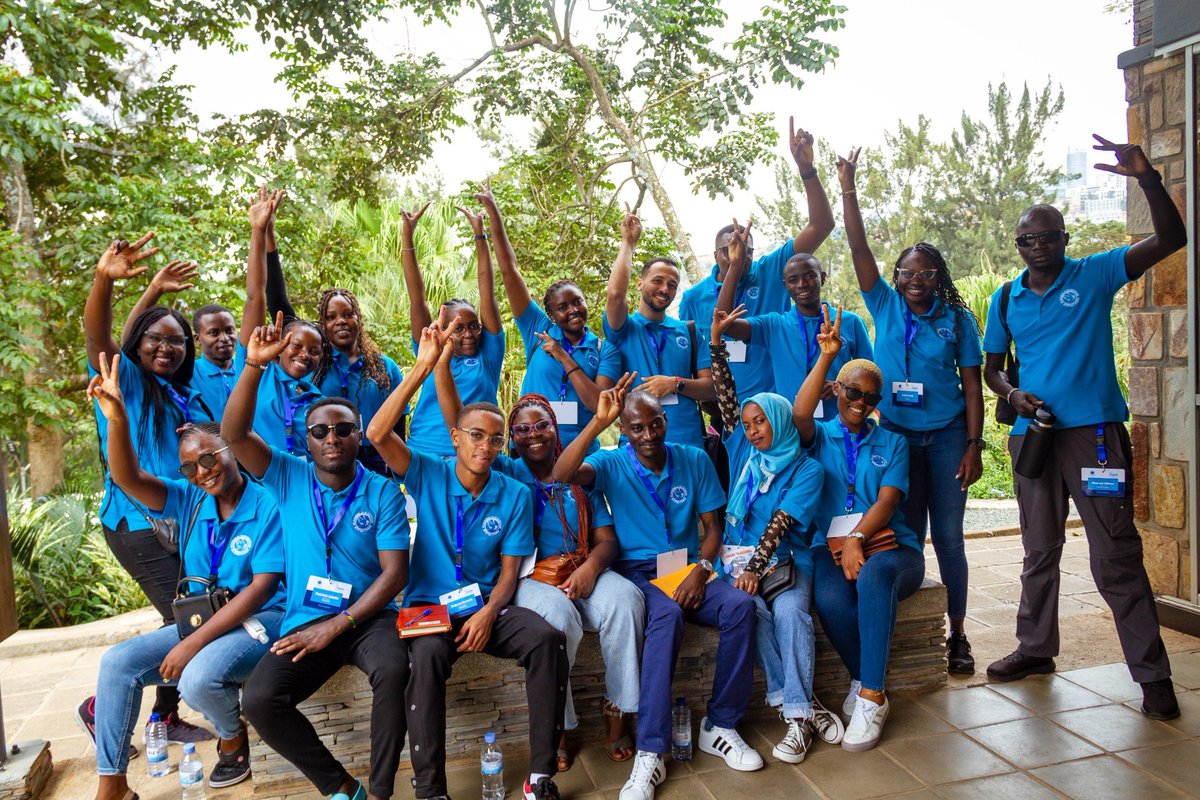 Sylverien2's tweet image. A team of #peacebuilder @PBIRwanda by @NARwanda  from all countries in Africa  including @socialworker from @Zimbabwe. We are current agent and future  @kamabonwa @Ndagije__sam @girlsofdestiny0 @UmurazawaseC @FriendsofMothe1 @Baurice4Ever @Aegis_Trust @YouthEngage_rw @ndanastase
