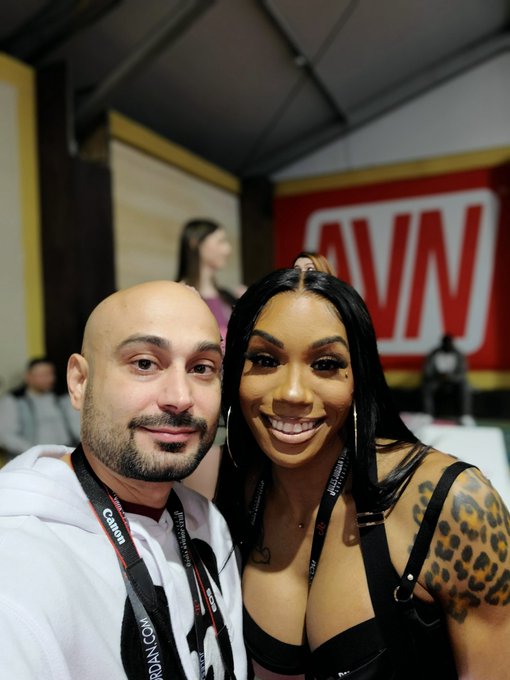 #AVNExpo @leilani_li https://t.co/sQLKo5yjvh<a href="/tag/avnexpo"class="tags">#AVNExpo</a><a class="tags" target="_blank" title="On Twitter" href="/?out=eyJ0eXAiOiJKV1QiLCJhbGciOiJIUzUxMiJ9.eyJpYXQiOjE3MjE1NTMyNjUsImlzcyI6InR3cG9ybnN0YXJzLmNvbSIsIm5iZiI6MTcyMTU1MzI2NSwiZXhwIjoxNzUzMDg5MjY1LCJyZWRpcmVjdF91cmwiOiJodHRwczovL3R3aXR0ZXIuY29tL2xlaWxhbmlfbGkifQ.K2nLw6ovJdHO1xfOO6mHtj09fGexNC_2r4Pw0jTaVd5eZ5-rVDr3BpnkXgXjIvEK0qY63sFcjA100h8MiKDGiQ">@leilani_li</a>