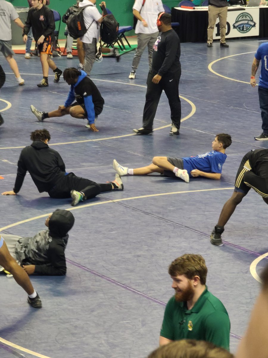 kristle_rouse's tweet image. Here with @WestoverWolver1!! 1st day of the State Wrestling Tournament, our guys are focused! @WestoverHS  #ADLife #highschoolathletics