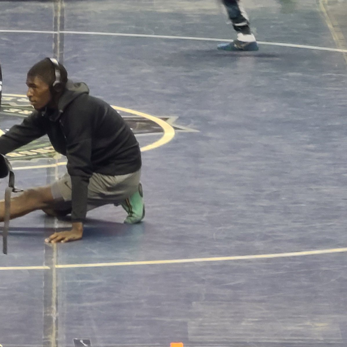 kristle_rouse's tweet image. Here with @WestoverWolver1!! 1st day of the State Wrestling Tournament, our guys are focused! @WestoverHS  #ADLife #highschoolathletics