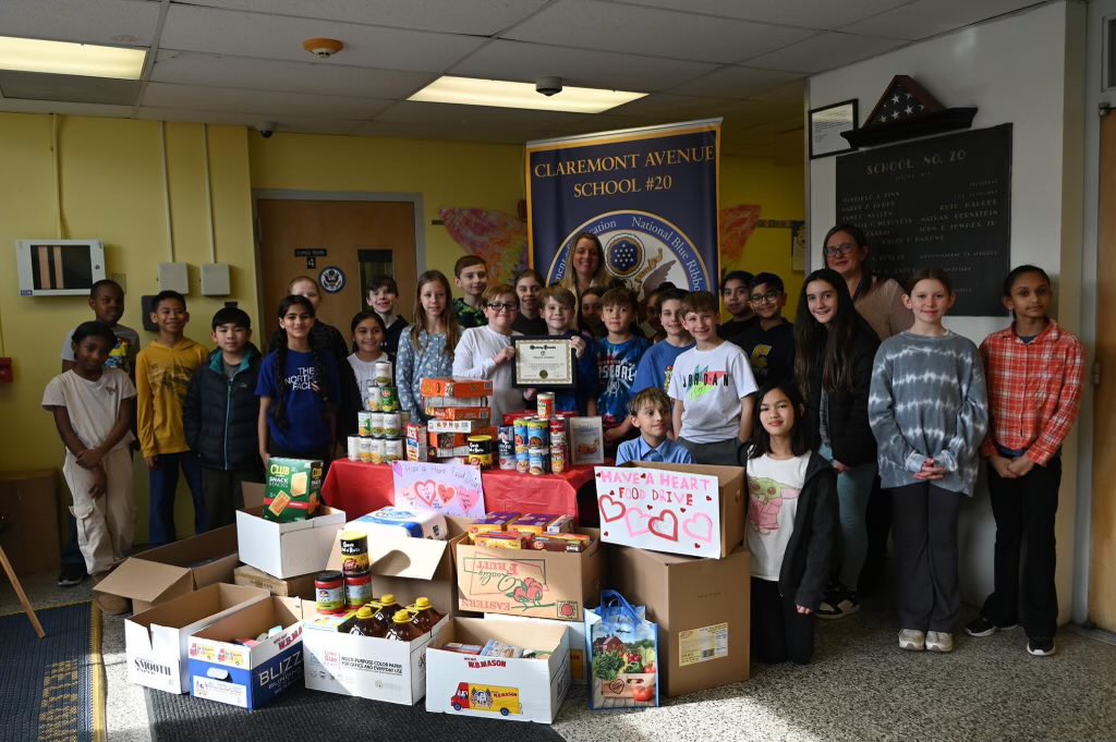 Great job Claremont Avenue School and the NEHS.💛💙 Have a Heart Food Drive❤️⁦<a href="/ClaremontAvePTO/">Claremont Ave PTO</a>⁩