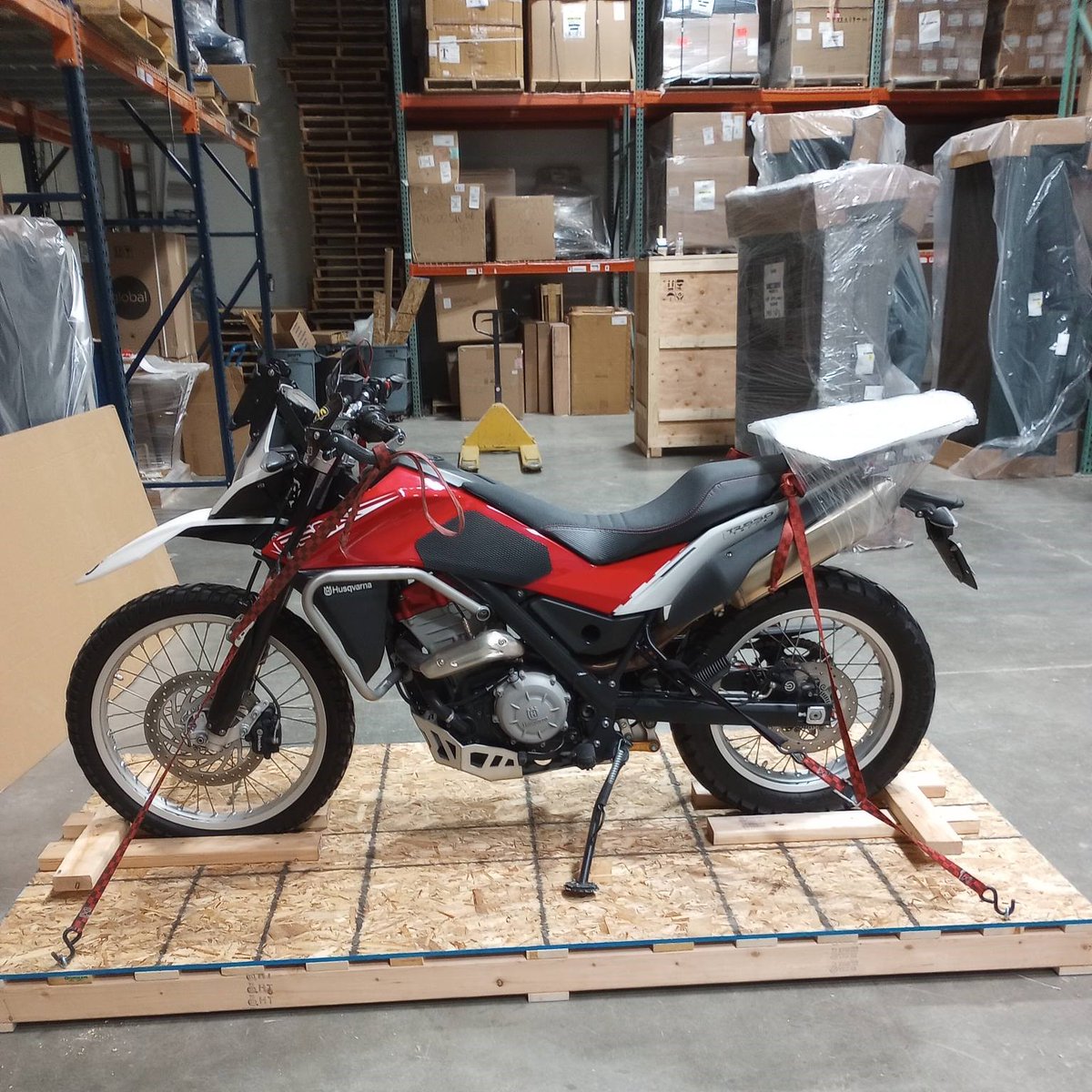 Navis_UT's tweet photo. Need help packing and shipping your #motorcycle or ATV? #Navis Pack &amp; Ship of Salt Lake City has got you covered. Our skilled team ensures the safe journey of your bike or #ATV with specialized packing and custom wood crates made just for you. #packandship https://t.co/um6KD4VwDF https://t.co/RQvO0gBTYP