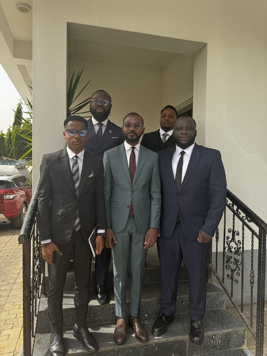 Earlier Today, the Association of African Law Students @FALAS_Official paid me a courtesy visit. During our encounter, I commended their leadership structure and organization, I also undertook to attend their upcoming conference in Lagos, Nigeria. #NigerianBarAssociation