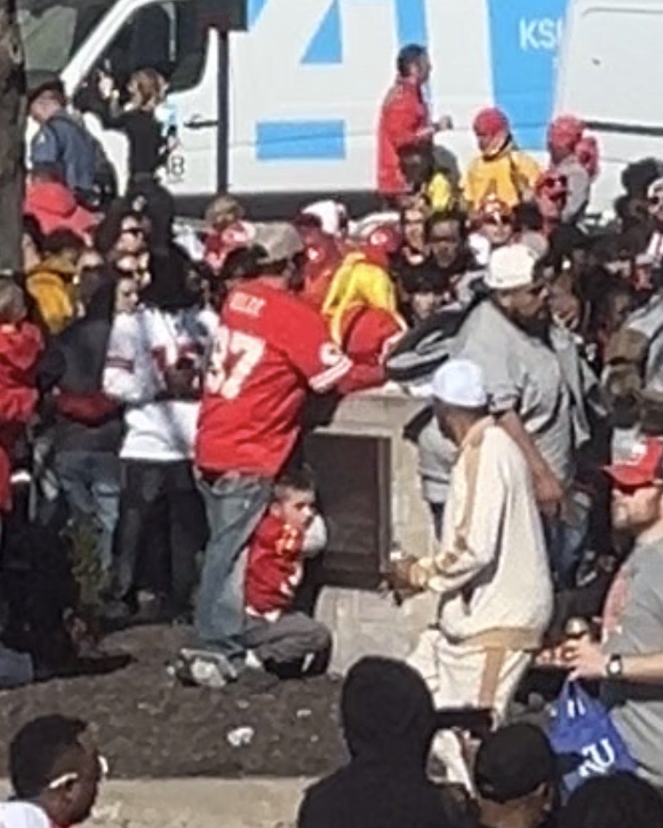 Max Dutton tweet media