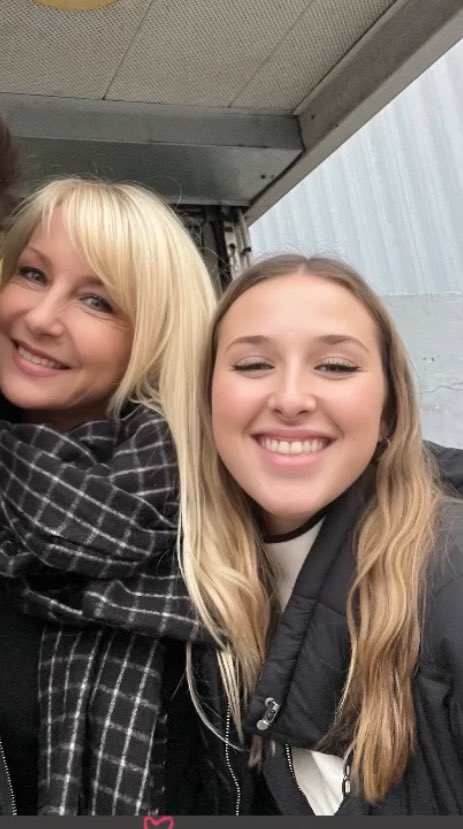 Cécile et Helena 🩷🥹