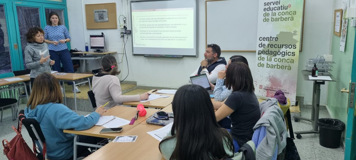 Núria Vaqués Colomé (@airunvc) on Twitter photo 🚀Iniciem els tallers de situacions d'aprenentatge a primària amb una formació coral des del <a href="/CRP_AltCamp/">CRP de l'Alt Camp</a> i <a href="/CrpConca/">CRP Conca Barberà</a> amb l'acompanyament de la <a href="/carol13carrillo/">Carolina Carrillo</a> i l'Ester. Gaudint de l'aprenentatge compartit. 💫 <a href="/audi_johnny/">Johnny Audí Gil</a> <a href="/xarxaCb/">Xarxa de Competències</a> 🚀Iniciem els tallers de situacions d'aprenentatge a primària amb una formació coral des del <a href="/CRP_AltCamp/">CRP de l'Alt Camp</a> i <a href="/CrpConca/">CRP Conca Barberà</a> amb l'acompanyament de la <a href="/carol13carrillo/">Carolina Carrillo</a> i l'Ester. Gaudint de l'aprenentatge compartit. 💫 <a href="/audi_johnny/">Johnny Audí Gil</a> <a href="/xarxaCb/">Xarxa de Competències</a>