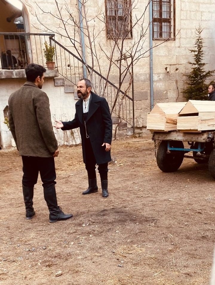 emrethinkerr's tweet photo. Setten kareler ✨ https://t.co/NaGkk4auAL