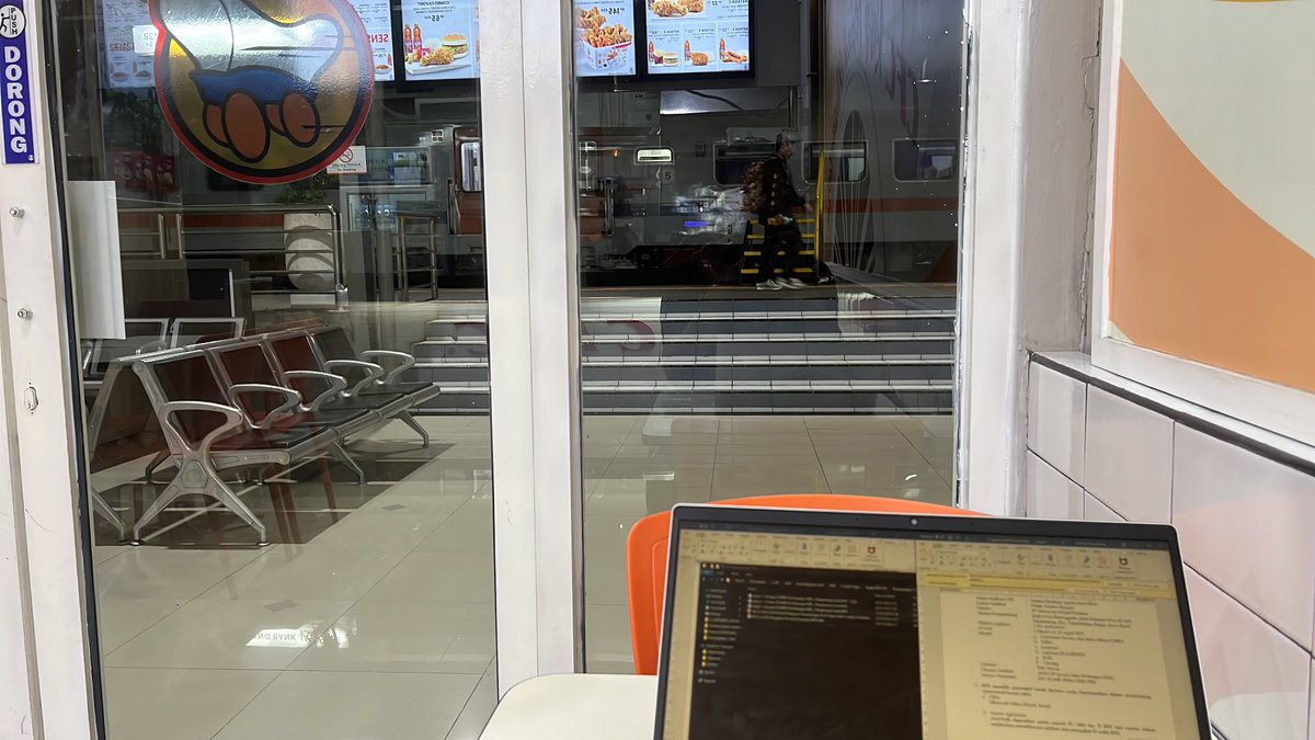 Week 2 Februari: JKT - SRG - Kota Kretek - SRG - JKT - LPG - JKT - SRG - Kota Kretek

Semangat yok tulang punggung 😇