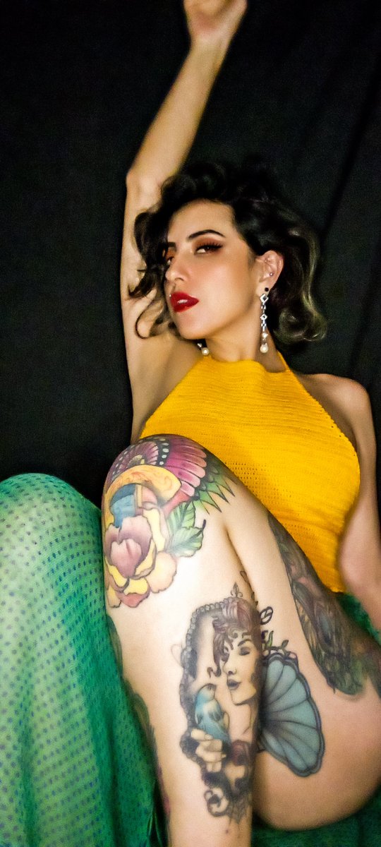 EngelStar69's tweet photo. Amarillo 💛 🌻💛🌻💛🌻 sigueme y te sigo 
#Jueves #yellow #LoversDay #February https://t.co/zq7mywVE2V