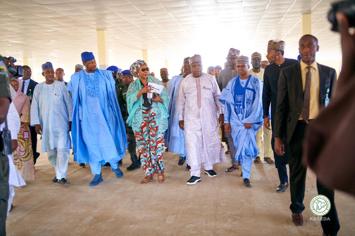 9aufal's tweet photo. What is the backbone of Katsina’s economy? 

Simple, it’s MSMEs. 

With HE. Mal. Dikko Radda PhD @dikko_radda at the helm prioritizing this sector and the capable leadership of DG Hajia Aisha Aminu Malumfashi at @kaseda_ng, our MSMEs are in safe hands!#EconomicGrowth #MSMEs #InvestKatsina