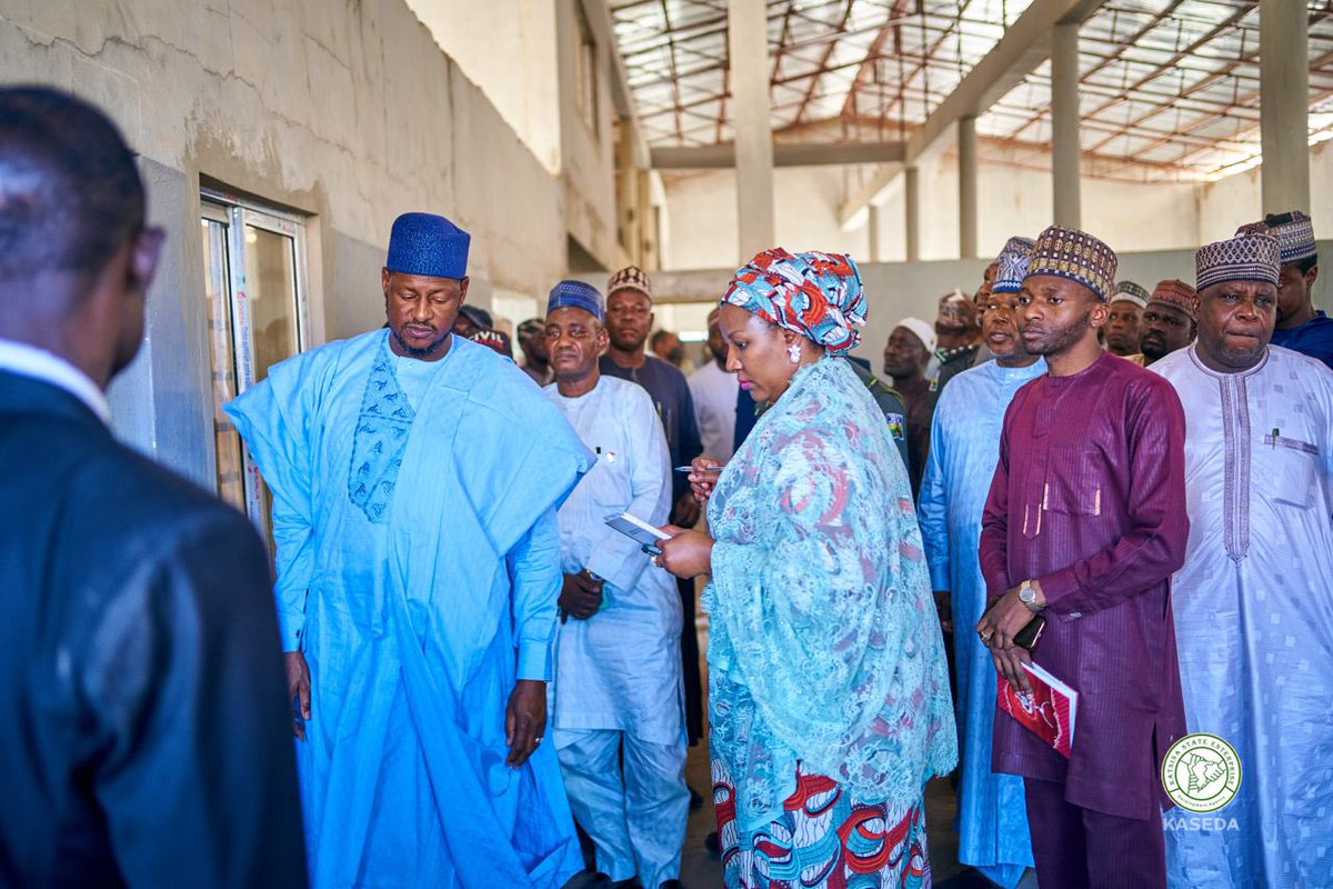 9aufal's tweet photo. What is the backbone of Katsina’s economy? 

Simple, it’s MSMEs. 

With HE. Mal. Dikko Radda PhD @dikko_radda at the helm prioritizing this sector and the capable leadership of DG Hajia Aisha Aminu Malumfashi at @kaseda_ng, our MSMEs are in safe hands!#EconomicGrowth #MSMEs #InvestKatsina