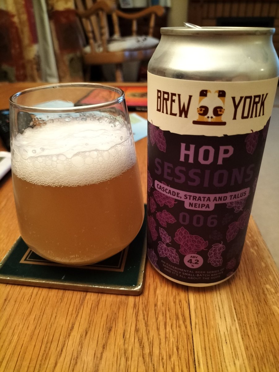 #notbeerbods Hop Sessions 006, an experimental beer from @brewyorkbeer . I have not been lucky enough to try 1 to 5, but this one is stonkin (no g in memory of Steve Wright), definitely should be part of the core range if they can find a good pun to name it.