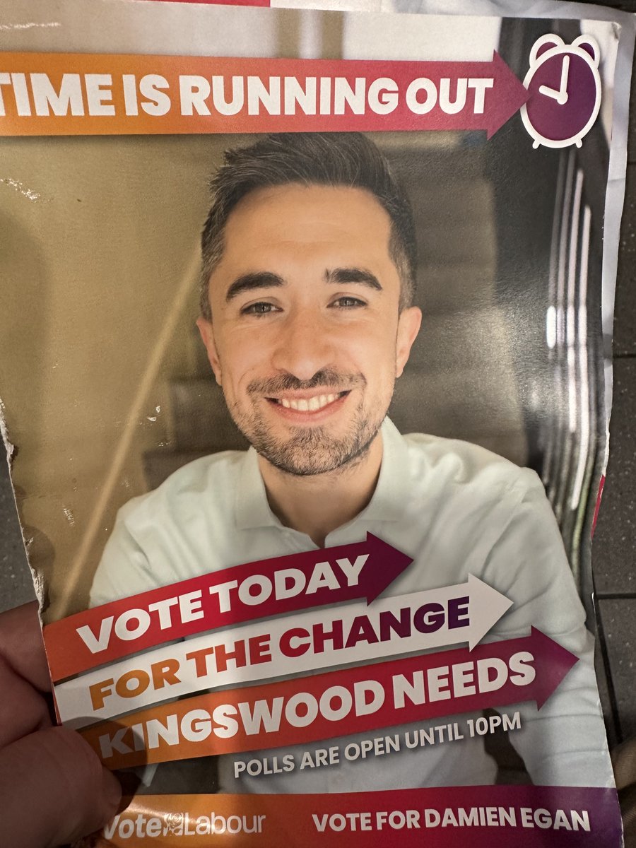 steveracemp's tweet photo. Lots of positivity on the doorsteps today from voters headed out to support @damienegan - despite the rain! 

Always brilliant to be out with Labour colleagues from across the region - thanks especially to @exeterlabour and @ExeUniLabour friends who’ve been out all day! https://t.co/04nCbFgnns