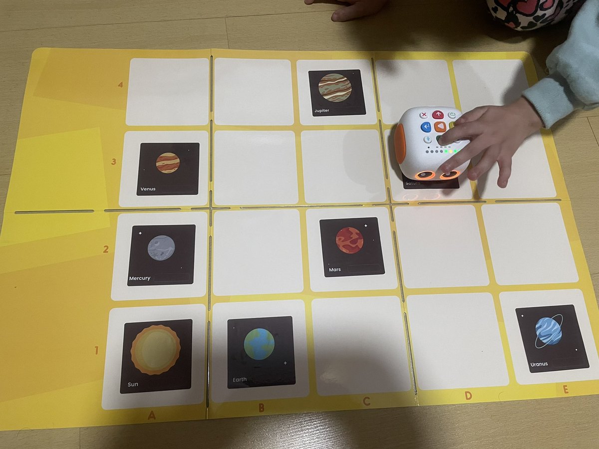 chemagzm's tweet image. Creo que esta tarde nos hemos divertido en lo mismo. Nosotros preparando el proyecto del cole. grandes posibilidades de #talebotpro @Matatalab_home