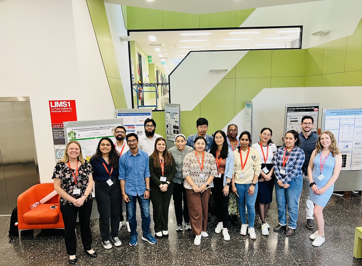 subedi_pramod's tweet image. Another successful poster presentation from our Master of Biotechnology and Bioinformatics students @latrobe on their research projects! 

Always so rewarding to see the smiles on their faces as they feel accomplished. 

@SABE_latrobe @LIMSLTU 

#researchpresentation #mbb