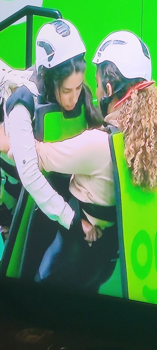 KarlaMadeira3's tweet photo. Que vergonha , isso é prova de resistência @boninho . Tá uma vergonha esse BBB https://t.co/fbIGMJktae