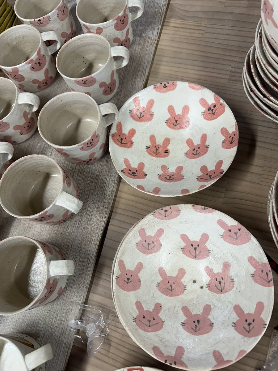 新品　岡村友太郎 虹と雲の陶器皿 新品 岡村友太郎 虹と雲の陶器皿