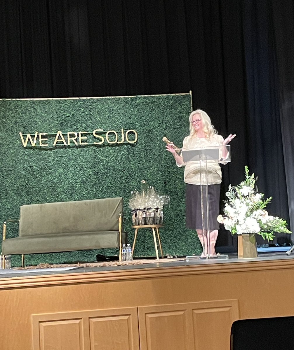 tjmiller2004's tweet image. South Jordan City is a great place to live and work! Mayor Ramsey held the first SoJo State of the City event tonight. Our city is in good hands with her leadership. @dawnmama6 @southjordancity