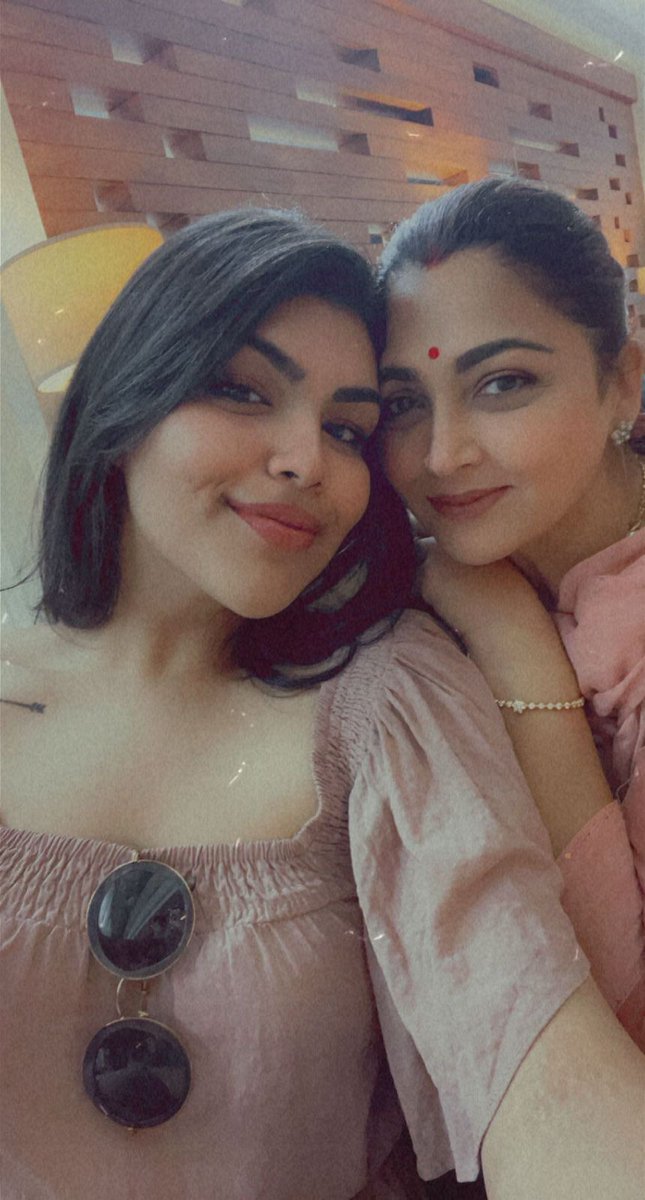 khushsundar's tweet image. Bonding time.♥️
#MotherDaughter 
#MyBestie
#MyStrength 
#MyWeakness
#MyBaby 
♥️♥️♥️♥️♥️♥️