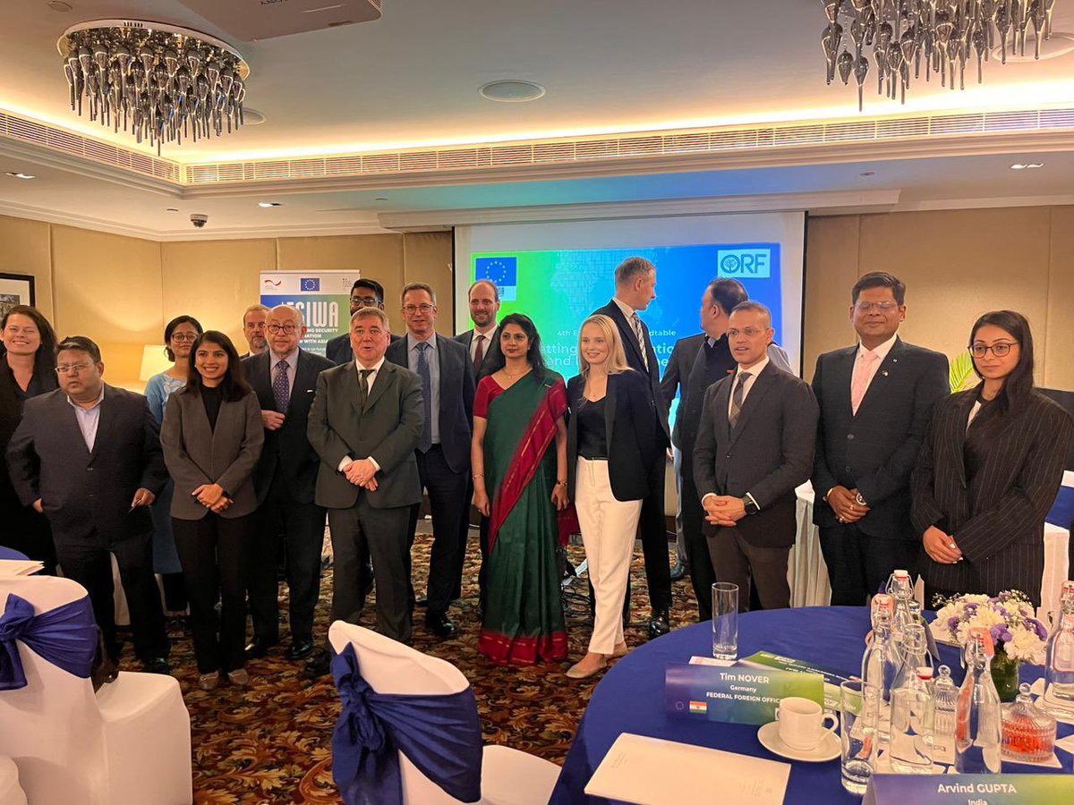 Deliberated on solutions to combat #disinformation and #fakenews at the #ESIWA #ORF Roundtable alongside #RaisinaDialogue2024 EU India talks @CormacCallanan @orfonline