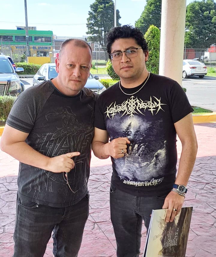 Djevel_Marshall's tweet photo. Con Jørn Holen (Steingrim) baterista de la legendaria banda Windir y Vreid, a pleasure @steingrimvreid @vreidofficial #norway🇳🇴 #jørnholen #windir #vreid #blackmetal #metalextremo #metal #DrummersofHell #drummers #bateristas https://t.co/IgGajaQaTk