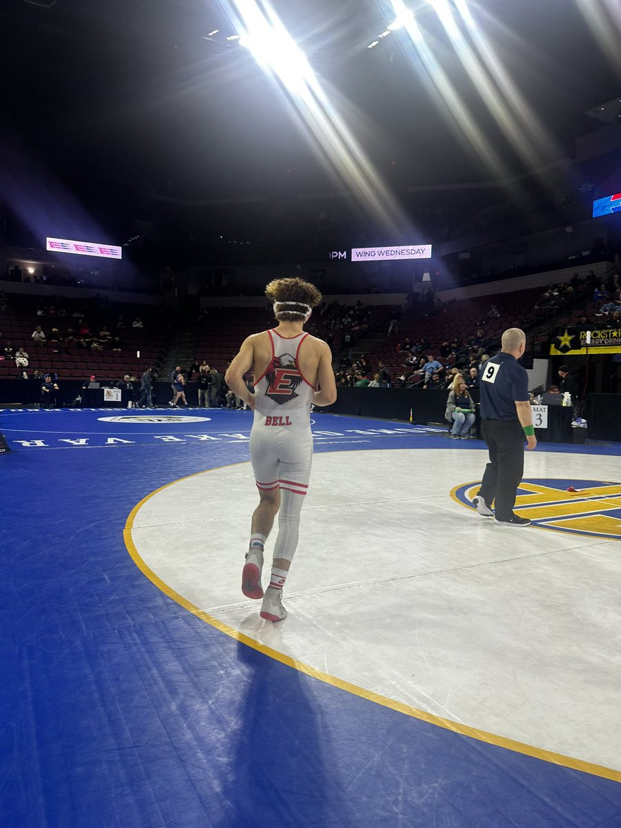 Jacob Bell earns his 3rd pin of the day in 1:26 and is into the CA State Quarterfinals!!!! #reppinTheE