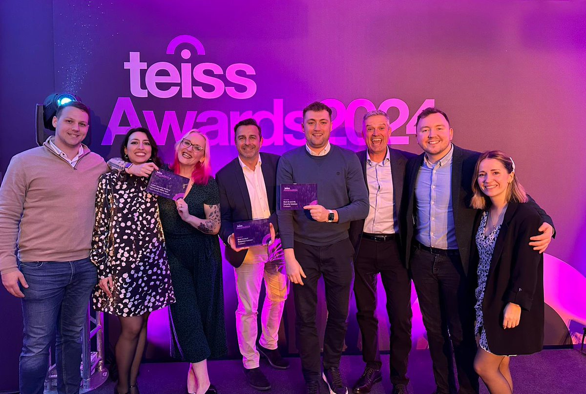 safesecs's tweet photo. Well blimey o’@TEISS-ly that was a fantastic night &amp; a half! We snagged two brilliant awards - Best IR,  &amp; Best AI/ML solutions for @exabeam, and I got one to take home too! 💚
So chuffed for our team - seeing us recognised for the things I know we do best is just *chef’s kiss* https://t.co/JEhipfEKCl