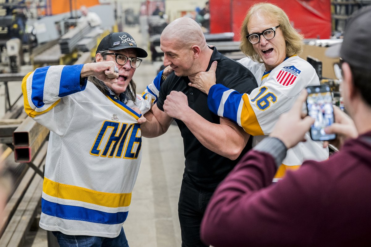 OlympiquesGAT's tweet photo. La soirée Slap Shot n'aurait jamais pu avoir lieu sans l'appui et le partenariat de l'équipe de Soudure Marc Marine Welding 🤝

📸 @D_Charettephoto 

#goOLgo♠️ https://t.co/4tNw4TIu5e