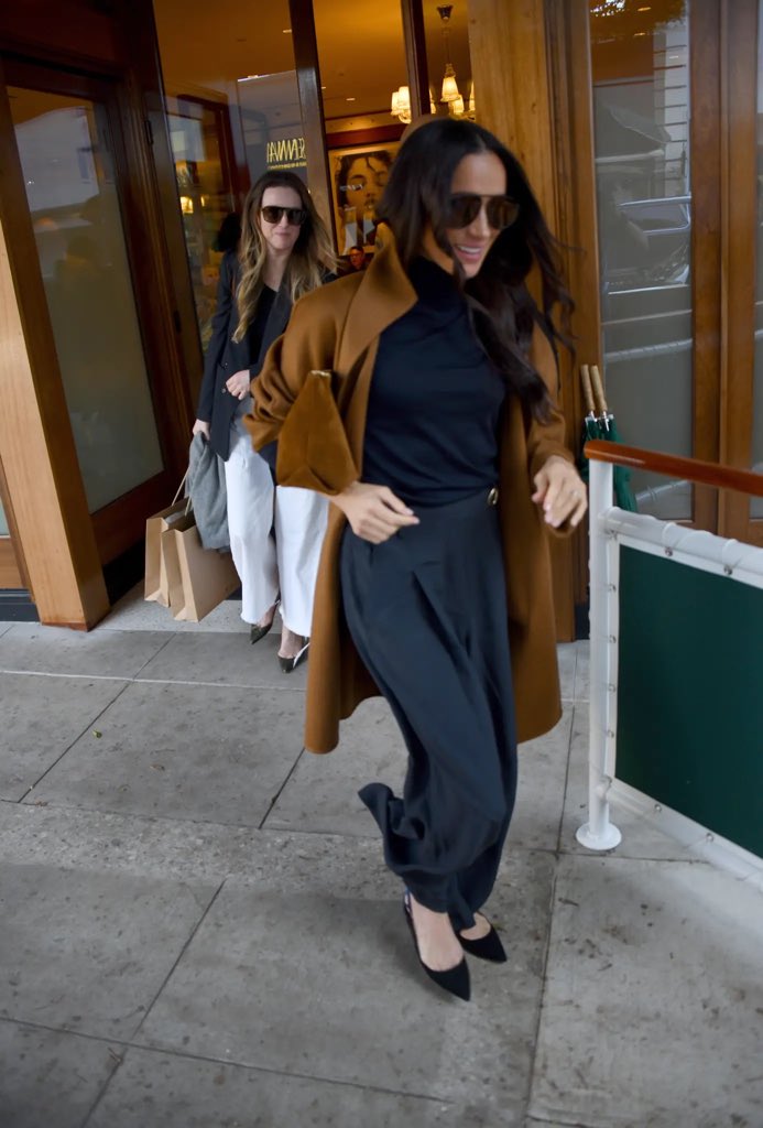 max mara lilia coat tobacco Duchess Meghan in her lovely tobacco-colored Max Mara Lilia cashmere coat  and a suede Cesta Collective clutch in a matching shade. #DuchessMeghan