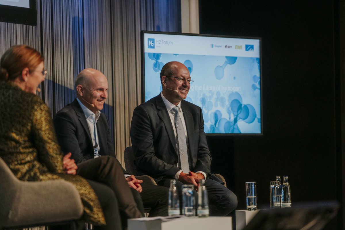 Andreas Lippert, VP and General Manager of Electrolyzers, recently joined the stage at H2 Forum to discuss how @AcceleraZero is unlocking the widespread adoption of #greenhydrogen through water electrolysis.

#AccelerateTheShift #hydrogenproduction #H2forum2024