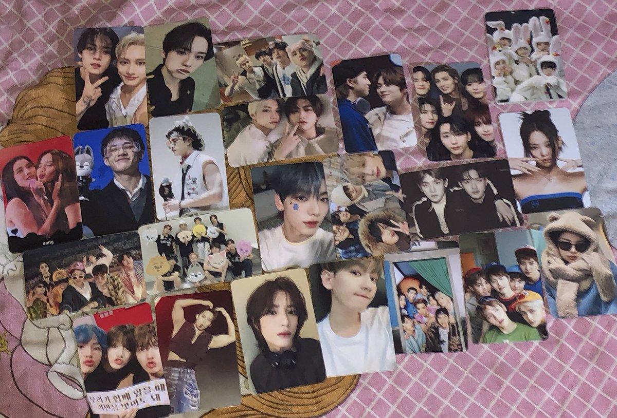 lalipeitos's tweet photo. feedback positivo pra @magicwhalestor6  SAO YODOS MUITOS LINDOS SERIO😭 eu meio q to apaixonada (o mini poster do newjeans🥺) chegou rápidinho e tudo certo! super vou comprar de novo https://t.co/aOBocJWa8A