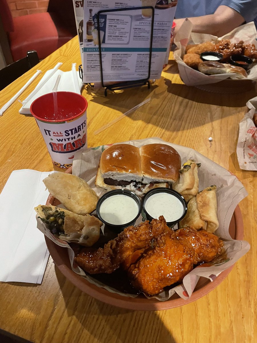 Mike Lowry tweet media