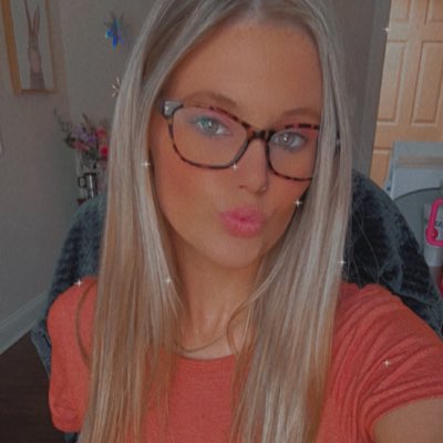 carlyetreadway's tweet photo. #NewProfilePic https://t.co/gt8k1ql7dO