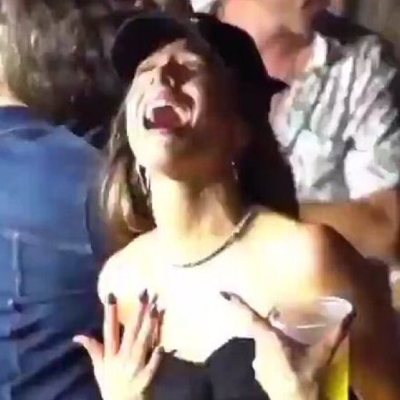 CUPIDO TIRÓ LA FLECHA Y GANÓ MEJOR ÁLBUM DEL AÑOOOOOOOOOO