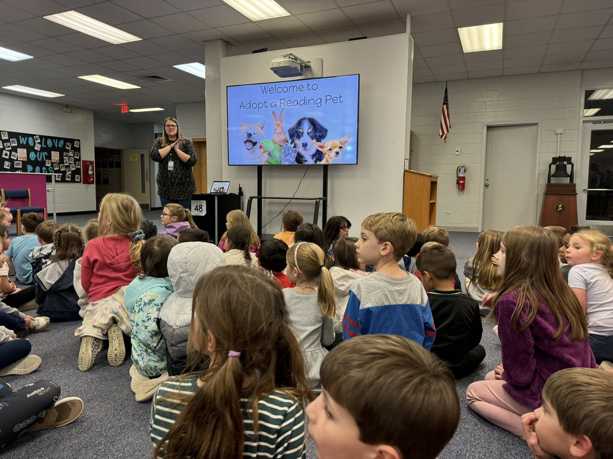 cbbpayne's tweet image. Family Literacy Night at #theBHT was a success! @MACSchools Each student adopted a reading buddy and made a promise to read to it each night! 🐶 🐢 📚 @NicoleHooker17 @etrotter_BHT