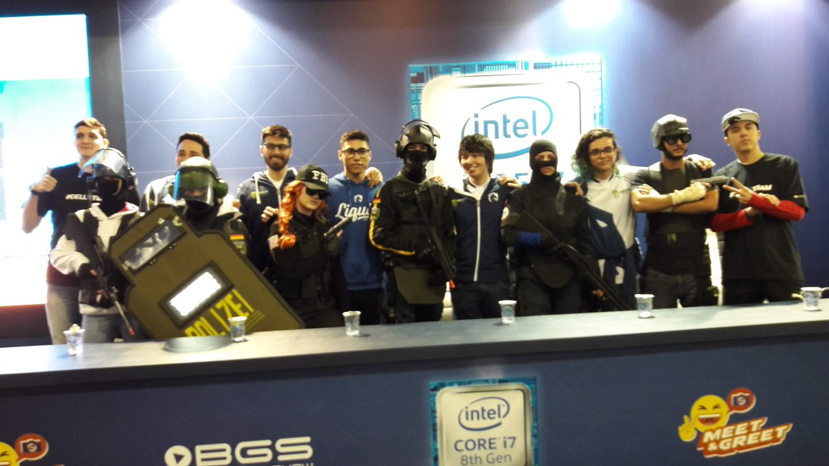 Foram muitos momentos, mas o momento mais épico sem dúvidas foi o jogo me inspirar a fazer cosplay e conhecer muita gente durante a BGS2018, que levo pra vida.
Tem foto com a galera da Liquid na época, então falta com a galera da BD <a href="/Cherrygumms/">BD Cherrygumms</a> hahah

#SixInvitational