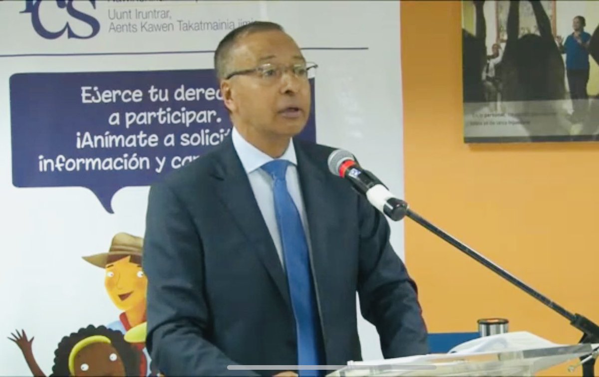 Nuevos aires🌬️✅| El Pleno del <a href="/CpccsEc/">Participa Ecuador</a> designa a #MerckBenavides como nuevo vocal del <a href="/CJudicaturaEc/">Consejo de la Judicatura</a>. El exjuez nacional se impuso a la exasambleísta de #RC5 #NuriaButiñá y al abogado #CarlosManosalvas
#LaInformanteTeLoDijo
📸: <a href="/JacquelineRodas/">Jacqueline Rodas</a>