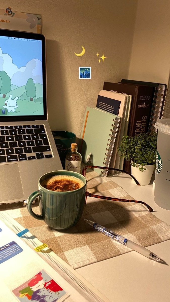 itsNishaPatil's tweet photo. I ❤️ WFH. I 💚 https://t.co/zPUASgGDzW https://t.co/3rx5TeeYvE