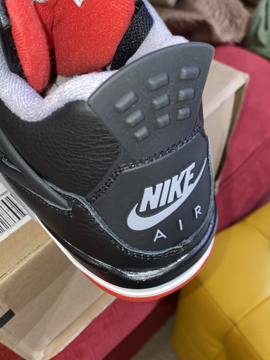 reddish_Davi's tweet photo. @SOLELINKS Crappy GS pair bout to go back… https://t.co/IzM8dQ40IC