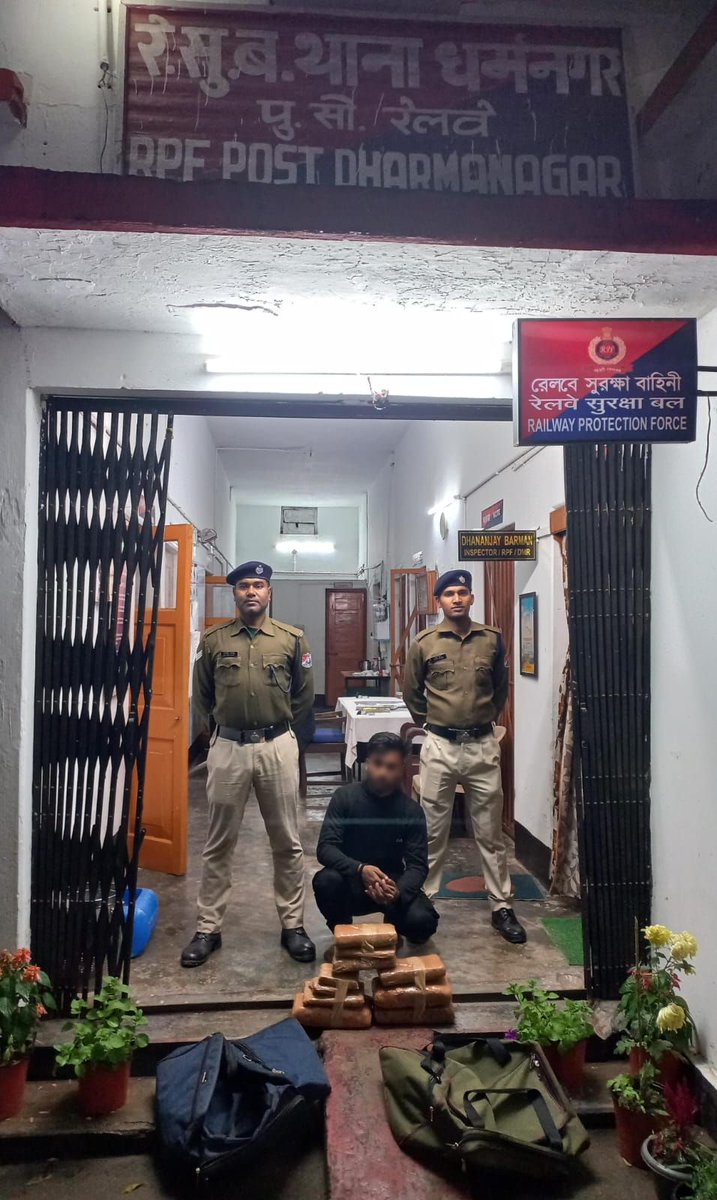 #OperationNARCOS
<a href="/RPF_INDIA/">RPF INDIA</a> <a href="/drm_lmg_nfr/">मं.रे.प्र.लामडिंग, पू.सी.रेलवे / DRM LUMDING NFR</a> <a href="/RailMinIndia/">Ministry of Railways</a> <a href="/zscrnfr/">ZSCRNFR</a> 
<a href="/rpfpcdmr/">RPF post Dharmanagar</a> 
On 22.02.24 RPF NFR, LMG Division team of #RPF_Dharmanagar recovered 09.580 kgs Cannabis with arrested 01 person worth Rs. 95800/- from T/no. 05628 dn &amp; handed over to concern dept. for legal action.