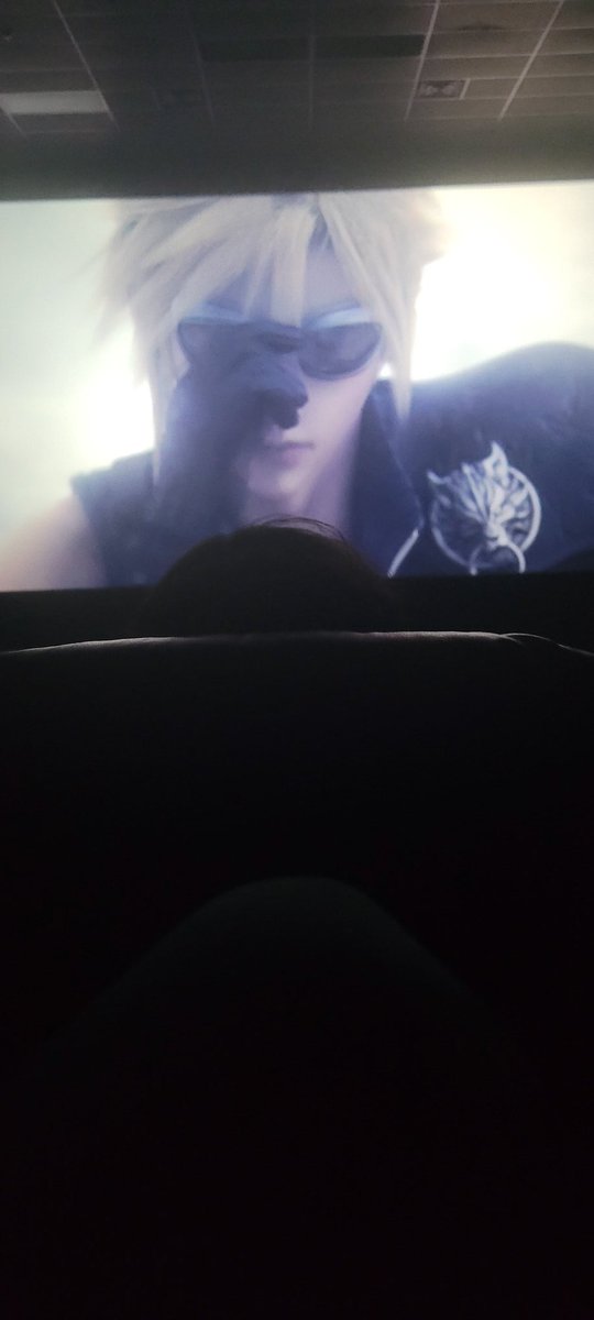bloggingdragons's tweet photo. Seeing Advent Children on the big screen tonight was such a treat. https://t.co/vUMkRHhstJ