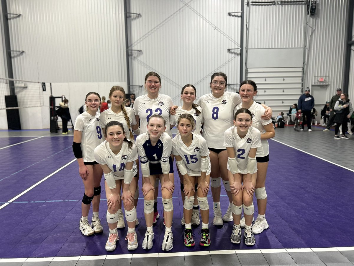 SheaCrawford28's tweet image. Finished runner up in gold bracket at the 219 President’s Day Challenge last weekend.  We were 6-1 on the weekend.  So proud of this team for making gold bracket every single tournament this year. Love playing with this group! 🏐