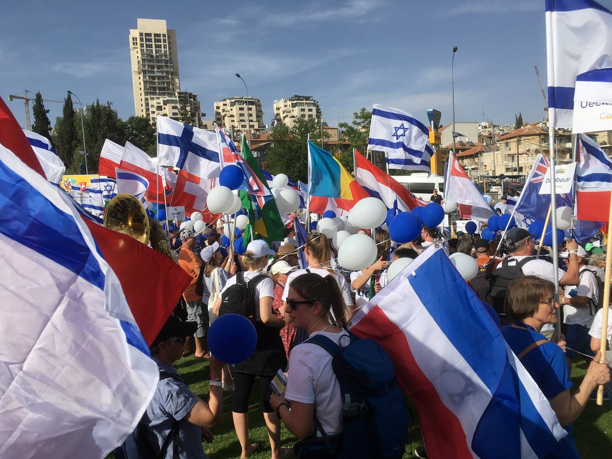 UtaLang1's tweet photo. @VividProwess My last visit was in may 2023 and it will be in may 2024 - celebrating 🎉 Israel 🫶🇮🇱🫶. As a grandchild of german nazi we broke the vile of silence in our families and come to show our love for Israel and standing up against antisemitism and hatred of jews 🙏💝🇮🇱🙏#marchoflife https://t.co/FHDZfPxZrR