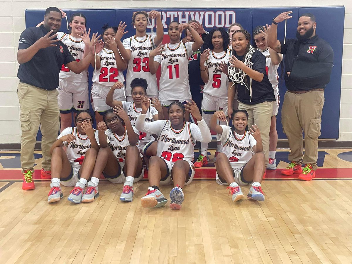 SAME SCRIPT DIFFERENT CAST!!! WE ARE HEADED BACK TO HAMMOND FOR THE FOURTH YEAR IN A ROW!!! LET’S GO! HUGE CONGRATS ON A 61-27 VICTORY OVER HIGHLAND BAPTIST! #TRADITION #HAMMONDBOUND