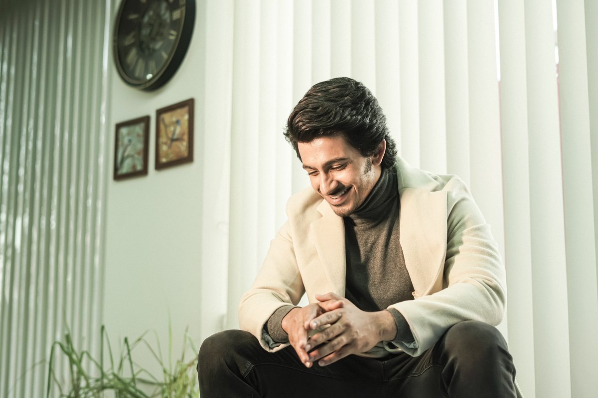 You have shown us unwavering support and love during our entire #siddharthroy journey! 🤗✨
Today, I have only one word to express my feelings: GRATITUDE 🙏
And in just a few hours, Siddharth Roy is all yours❤️
#deepaksaroj #siddharthroy #siddharthroyonfeb23