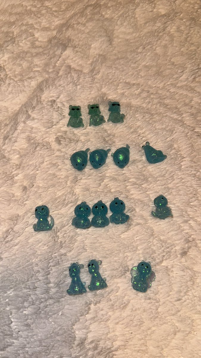 Harrison Hickman (@th3lastbr3ath) on Twitter photo Im trying to complete a second set of <a href="/veefriends/">VeeFriends</a> minis for my son. I have a bunch to trade. If you have any of the one’s listed below, please message me. Thanks for any help provided.
SEASON 1
Detailed Fox
Detailed Cow
Detailed Astronaut
Gold Slug
Gold Astro
Diamond Dragon Im trying to complete a second set of <a href="/veefriends/">VeeFriends</a> minis for my son. I have a bunch to trade. If you have any of the one’s listed below, please message me. Thanks for any help provided.
SEASON 1
Detailed Fox
Detailed Cow
Detailed Astronaut
Gold Slug
Gold Astro
Diamond Dragon