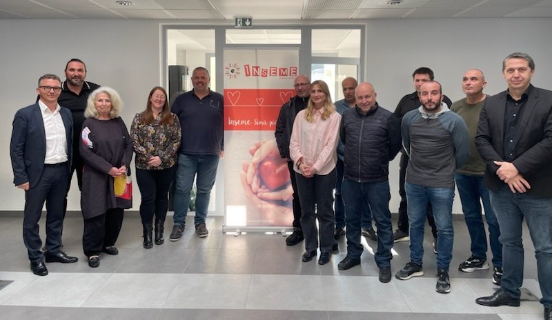 JChibaudel's tweet photo. #Signature de la convention de partenariat @assoINSEME / @CFCORSE :
✅️ Adhésion de l'ensemble du personnel du CFC via notre Comité Social et Économique ;
✅️ ...
#Solidarité #Santé
#Inseme, oghje è dumane 💪 https://t.co/7KhtOmosy0