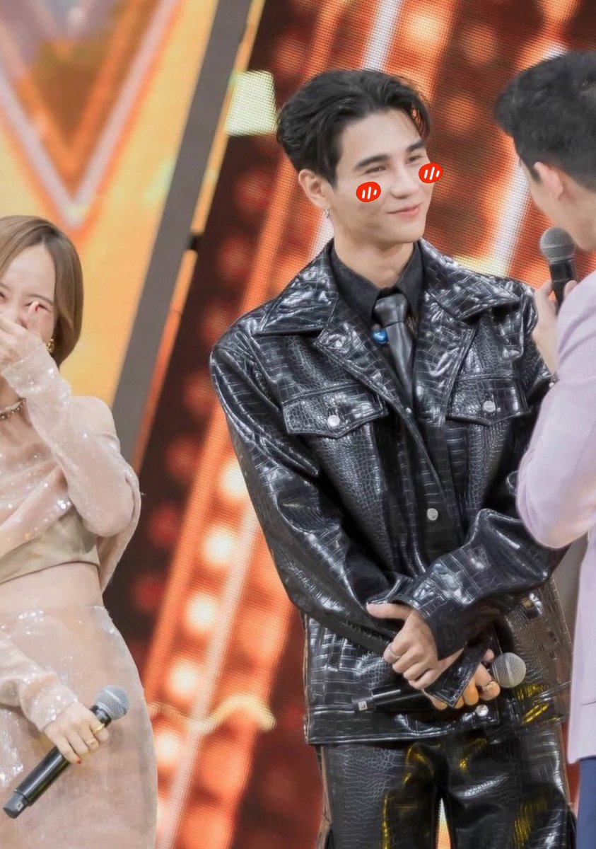 M1KEANGELO's tweet photo. คิมิโนโต๊ะ🤭 นี่มัน..อุบัติรักข้ามขอบกำแพงนิคุณเจฟ จิกมือจนแขนจะหักละ🤣 #jeffsatur #ToeyJarinporn #m1keangelo https://t.co/9kIhnPwj0f