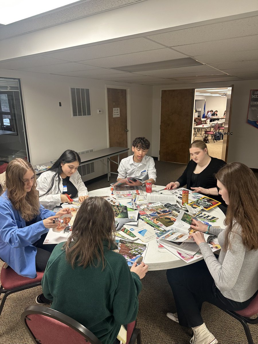 CT_CANHS's tweet photo. Thank you to those who attended our CANHS Pillars Workshop! 

The Advisory board worked diligently to make this happen, and we hope those who attended learned something new!

Every student did an exceptional job! Well done, Leaders! 

#canhs #cas #ciac #studentleader #nhs https://t.co/7sQErKigpH